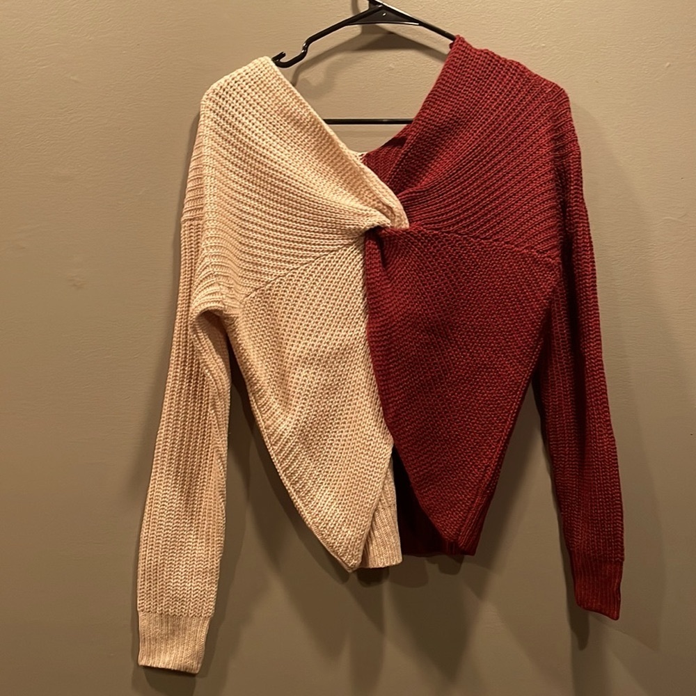 🔃REVERSIBLE🔃 Burgundy & Cream knit block sweater